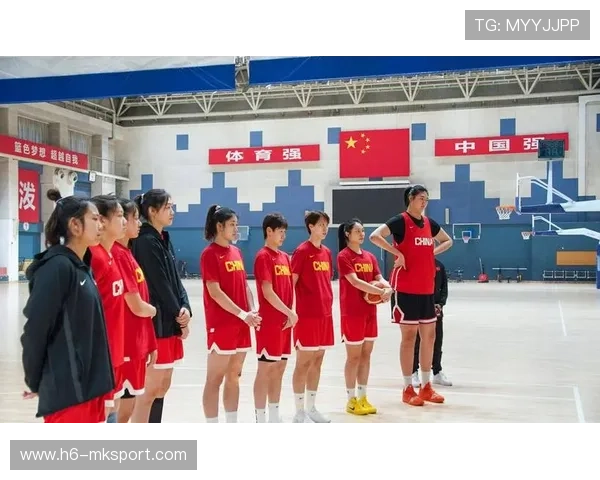 女篮姑娘的团结诠释中国力量，女篮女孩